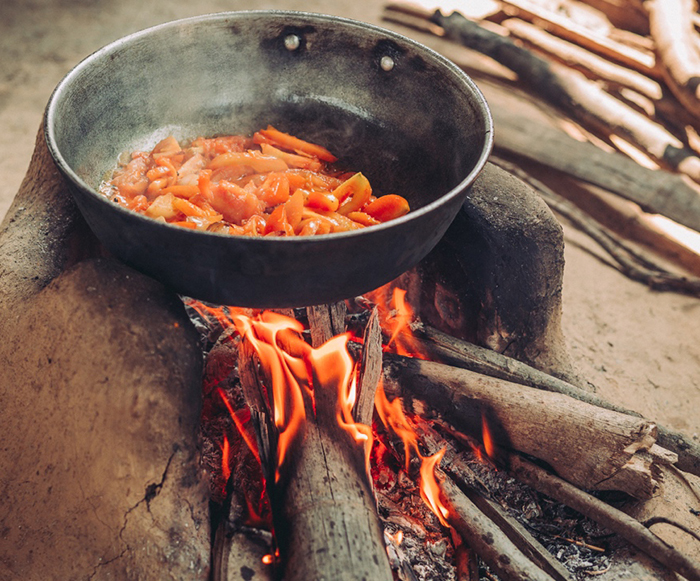 Kuchařka šmrncnutá Nepálem a Indií