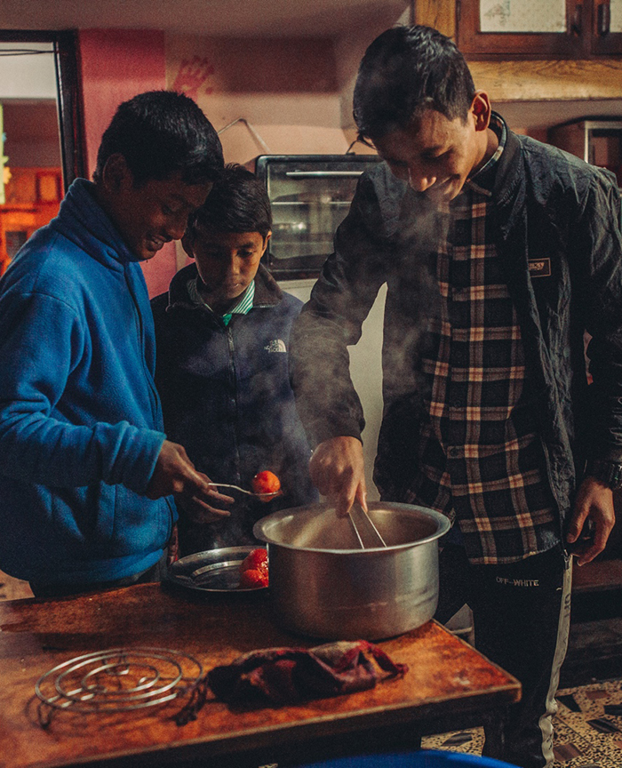 Kuchařka šmrncnutá Nepálem a Indií